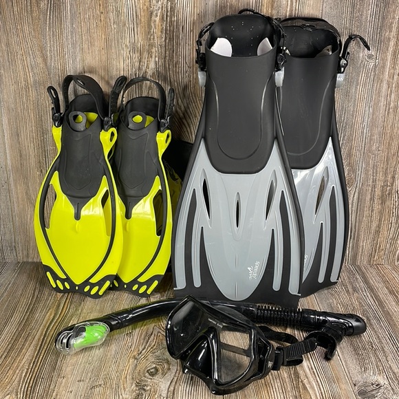 Speedo Games Snorkeling Gear 2 Sets Of Fins Mask Snorkel Good